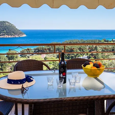 Aphrodite كوينيرا